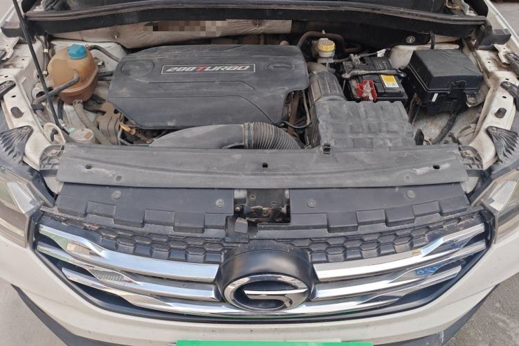 Used GAC Trumpchi GS4 2015 200T Manual Luxury Edition Engine Bay
