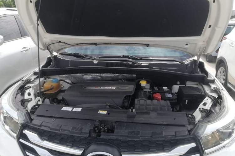 Used GAC Trumpchi GS4 2015 200T G-DCT Elite Edition Engine Bay