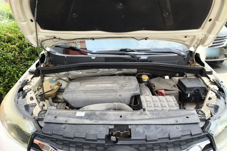 Used GAC Trumpchi GS4 2015 200T G-DCT Elite Edition Engine Bay