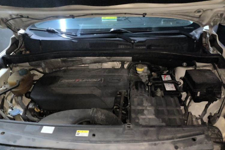 Used GAC Trumpchi GS4 2015 200T Manual Elite Edition Engine Bay