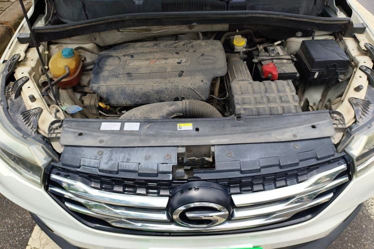 Used GAC Trumpchi GS4 2015 200T Manual Luxury Edition Engine Bay