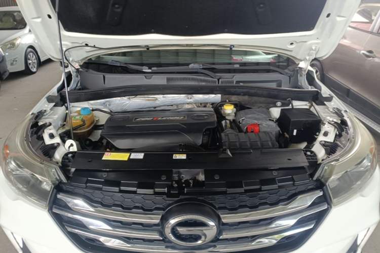 Used GAC Trumpchi GS4 2015 200T G-DCT Luxury Edition Engine Bay