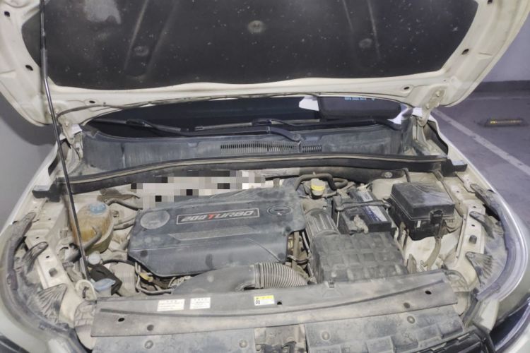 Used GAC Trumpchi GS4 2015 200T Manual Luxury Edition Engine Bay