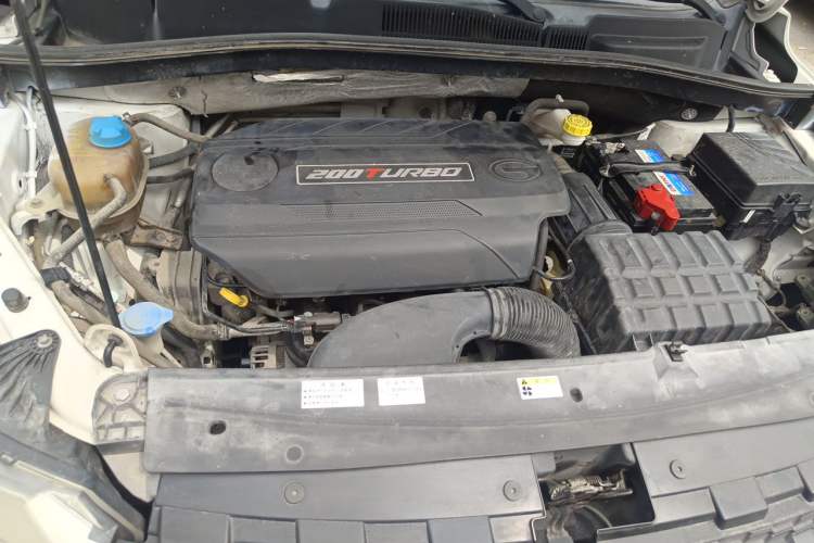 Used GAC Trumpchi GS4 2015 200T G-DCT Luxury Edition Engine Bay