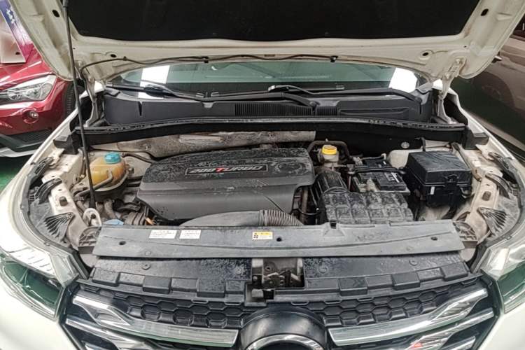 Used GAC Trumpchi GS4 2015 200T G-DCT Elite Edition Engine Bay