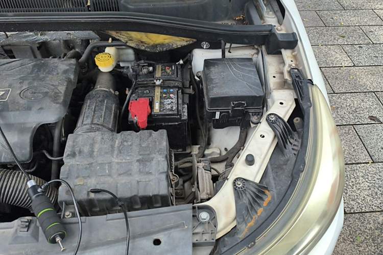 Used GAC Trumpchi GS4 2015 200T G-DCT Elite Edition Engine Bay Left