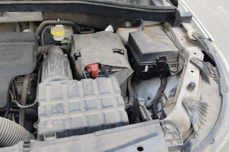 Used GAC Trumpchi GS4 2015 200T G-DCT Luxury Edition Engine Bay Left