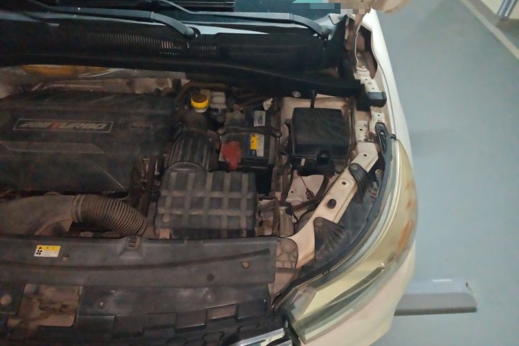 Used GAC Trumpchi GS4 2015 200T Manual Elite Edition Engine Bay Left