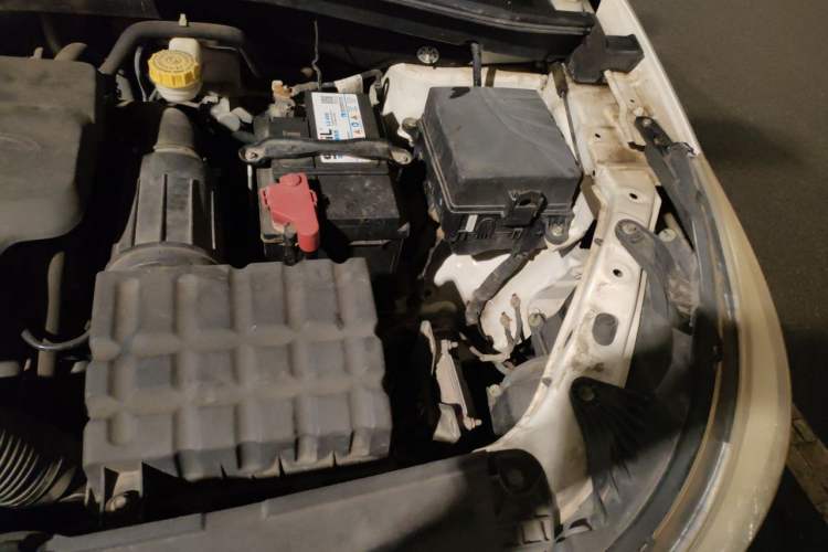 Used GAC Trumpchi GS4 2015 200T G-DCT Elite Edition Engine Bay Left