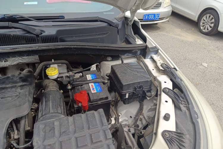 Used GAC Trumpchi GS4 2015 200T G-DCT Luxury Edition Engine Bay Left