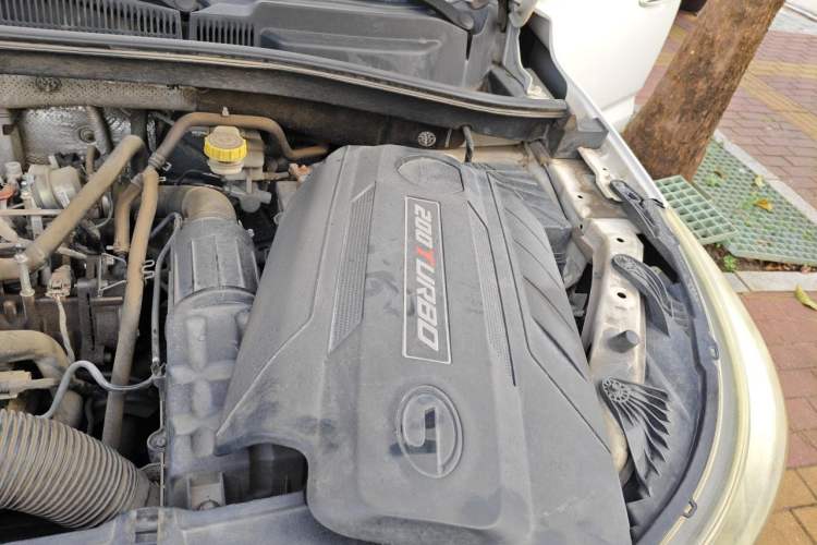 Used GAC Trumpchi GS4 2015 200T Manual Comfort Edition Engine Bay Left