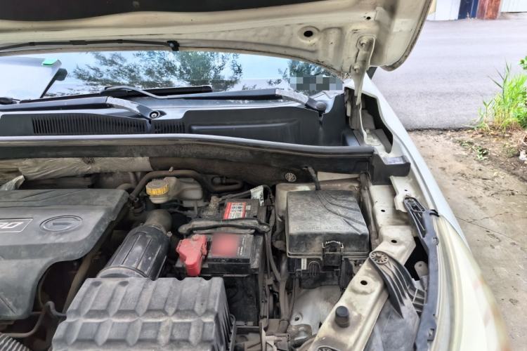 Used GAC Trumpchi GS4 2015 200T Manual Elite Edition Engine Bay Left
