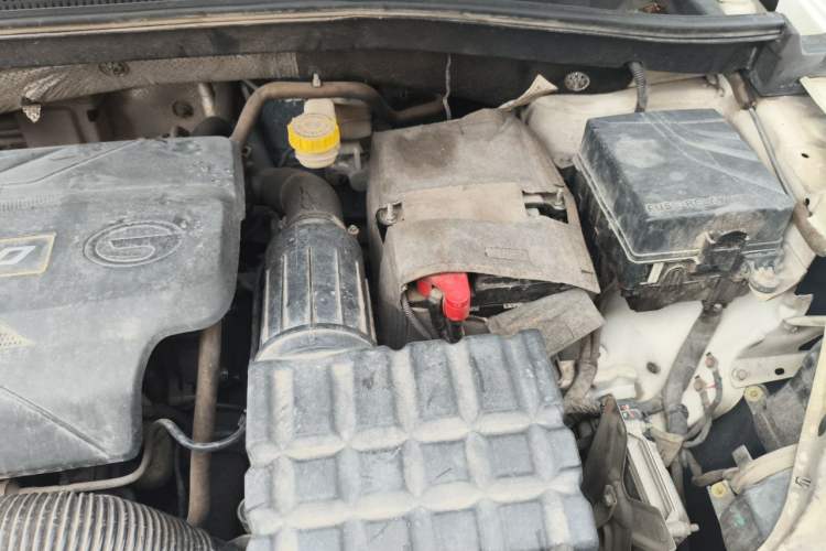 Used GAC Trumpchi GS4 2015 200T G-DCT Luxury Edition Engine Bay Left