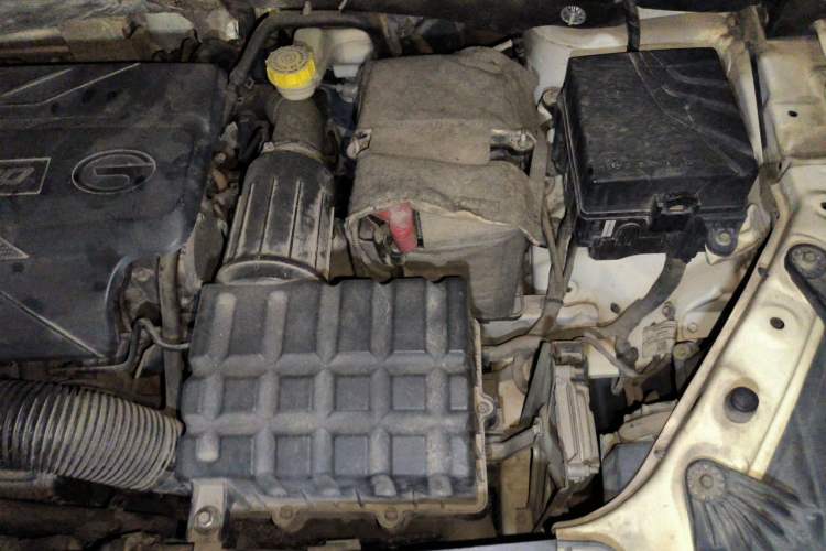 Used GAC Trumpchi GS4 2015 200T G-DCT Luxury Edition Engine Bay Left