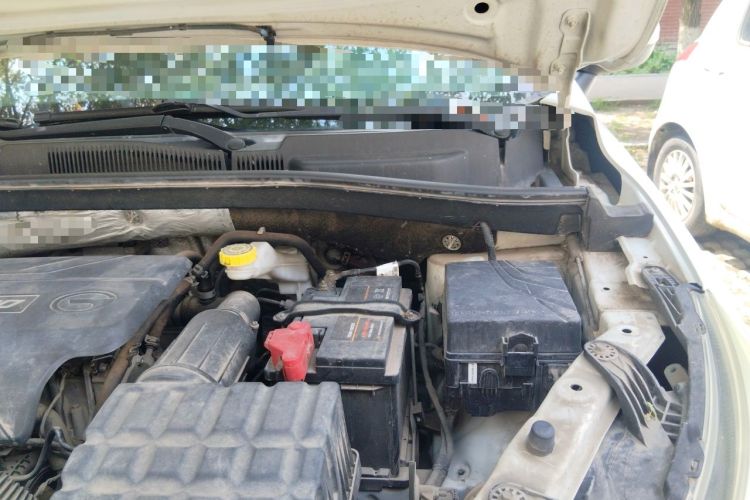 Used GAC Trumpchi GS4 2015 200T G-DCT Elite Edition Engine Bay Left