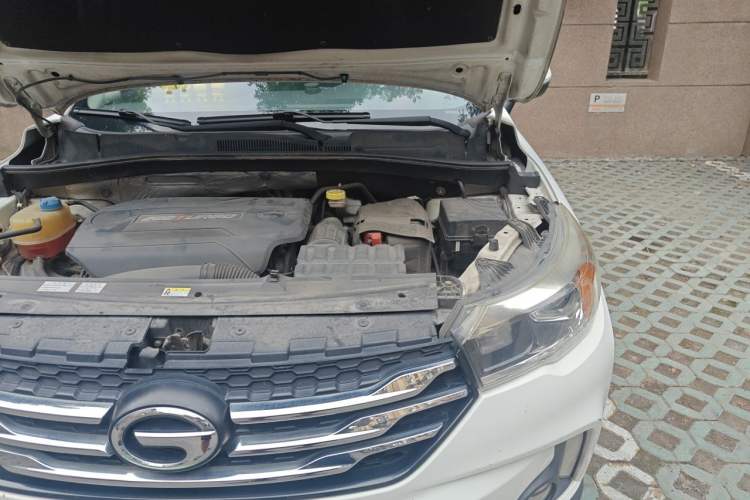 Used GAC Trumpchi GS4 2015 200T G-DCT Luxury Edition Engine Bay Left