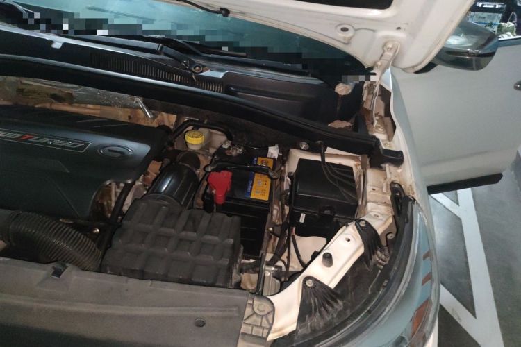Used GAC Trumpchi GS4 2015 200T G-DCT Comfort Edition Engine Bay Left