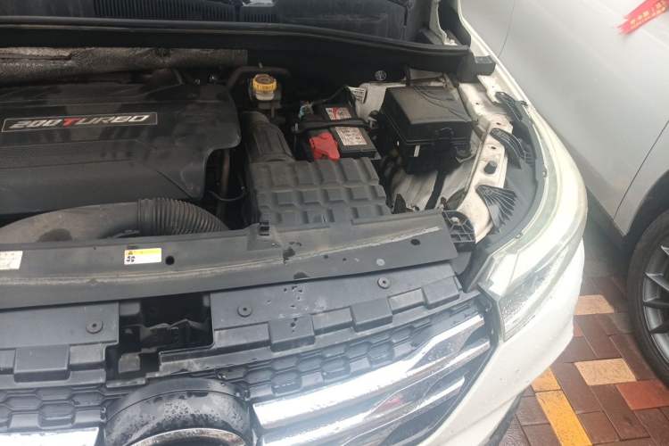 Used GAC Trumpchi GS4 2015 200T Manual Elite Edition Engine Bay Left