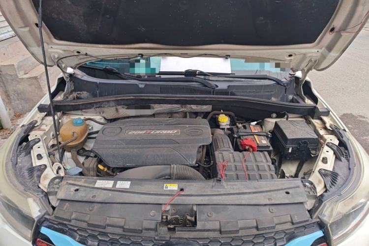 Used GAC Trumpchi GS4 2015 200T Manual Elite Edition Engine Bay