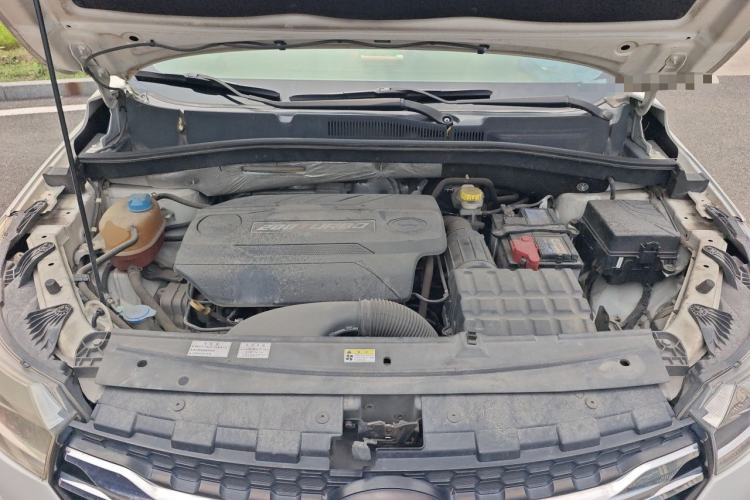 Used GAC Trumpchi GS4 2015 200T Manual Elite Edition Engine Bay