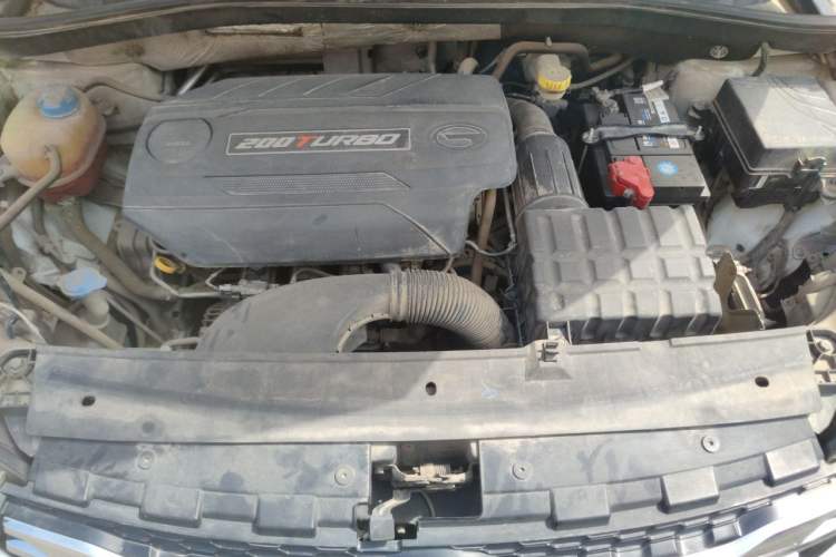 Used GAC Trumpchi GS4 2015 200T Manual Luxury Edition Engine Bay