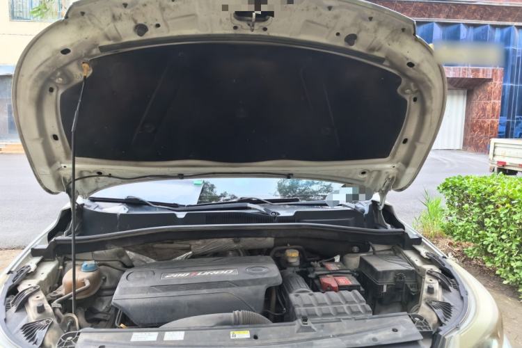 Used GAC Trumpchi GS4 2015 200T Manual Elite Edition Engine Bay
