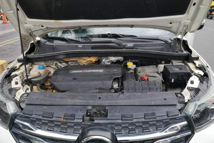 Used GAC Trumpchi GS4 2015 200T G-DCT Luxury Edition Engine Bay