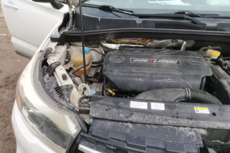 Used GAC Trumpchi GS4 2015 200T G-DCT Elite Edition Engine Bay Right