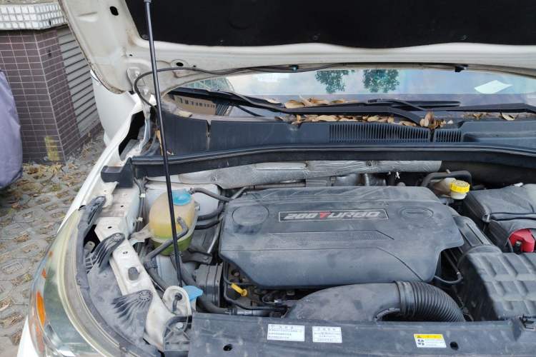 Used GAC Trumpchi GS4 2015 200T G-DCT Luxury Edition Engine Bay Right