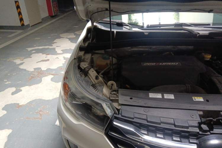 Used GAC Trumpchi GS4 2015 200T G-DCT Elite Edition Engine Bay Right