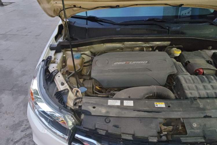 Used GAC Trumpchi GS4 2015 200T G-DCT Luxury Edition Engine Bay Right