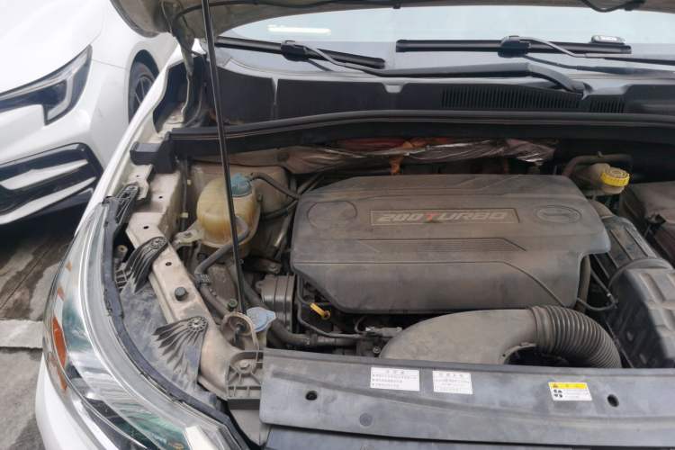 Used GAC Trumpchi GS4 2015 200T G-DCT Elite Edition Engine Bay Right