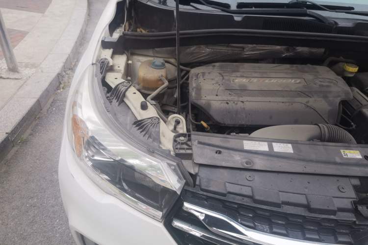 Used GAC Trumpchi GS4 2015 200T G-DCT Luxury Edition Engine Bay Right