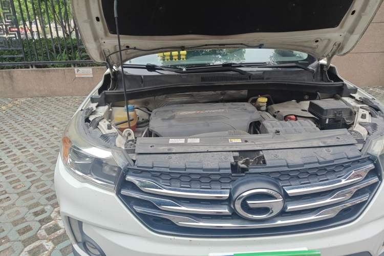 Used GAC Trumpchi GS4 2015 200T G-DCT Luxury Edition Engine Bay Right