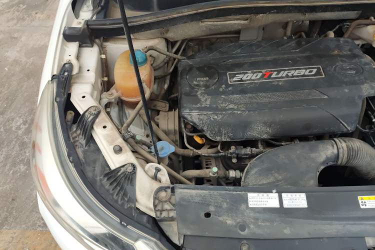 Used GAC Trumpchi GS4 2015 200T G-DCT Luxury Edition Engine Bay Right