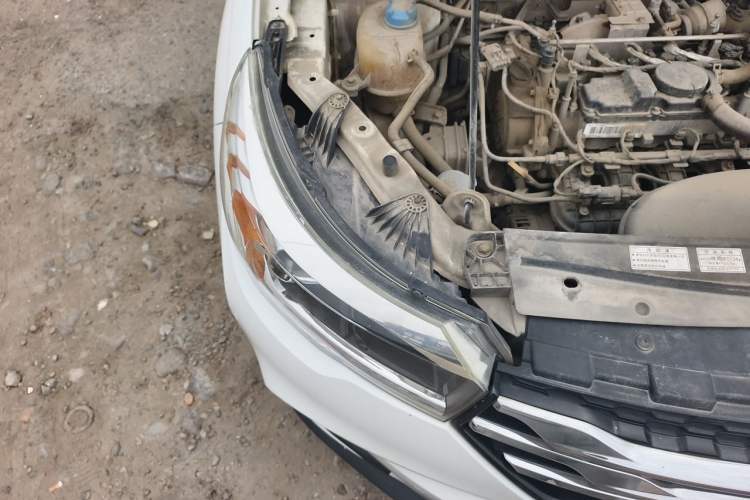Used GAC Trumpchi GS4 2015 200T G-DCT Elite Edition Engine Bay Right