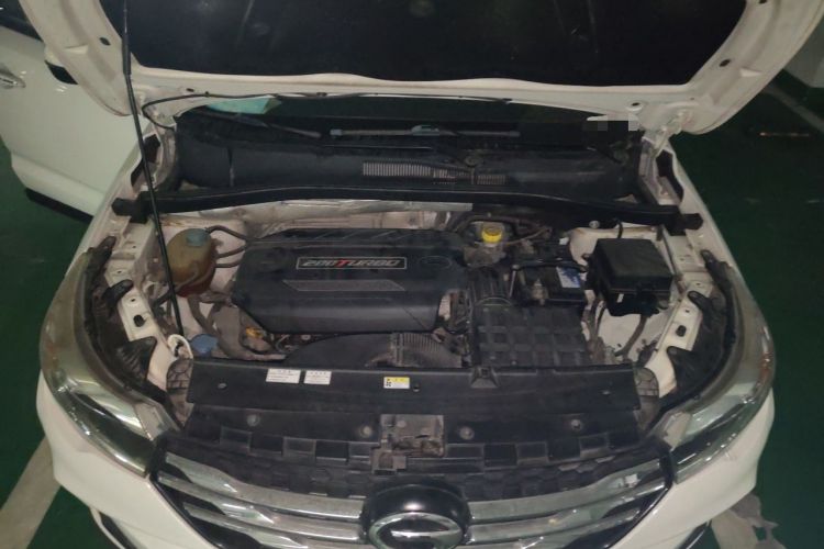 Used GAC Trumpchi GS4 2015 200T Manual Luxury Edition Engine Bay