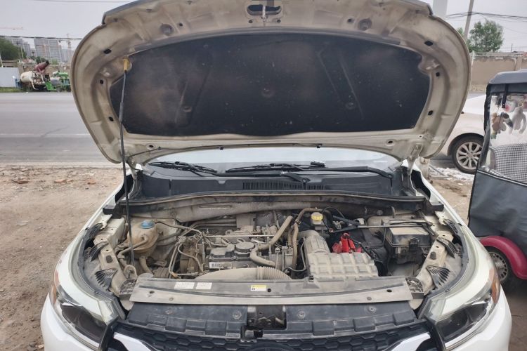 Used GAC Trumpchi GS4 2015 200T G-DCT Elite Edition Engine Bay