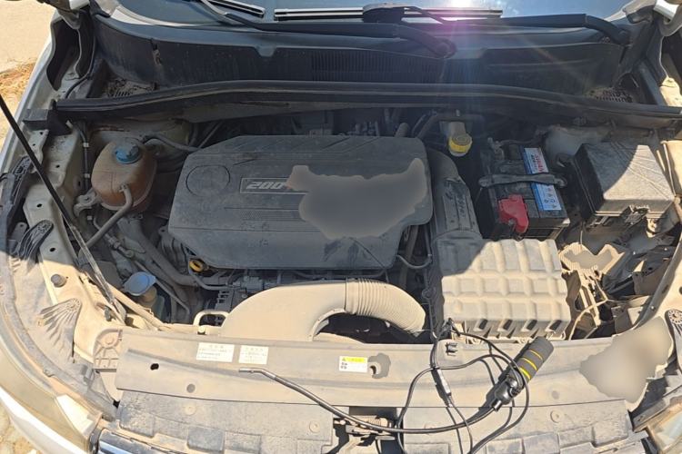 Used GAC Trumpchi GS4 2015 200T Manual Elite Edition Engine Bay
