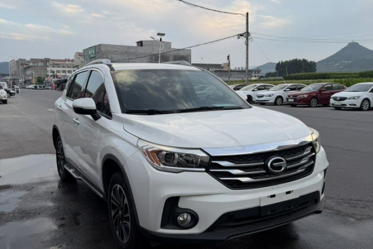 Used GAC Trumpchi GS4 2015 200T Manual Elite Edition Exterior 2