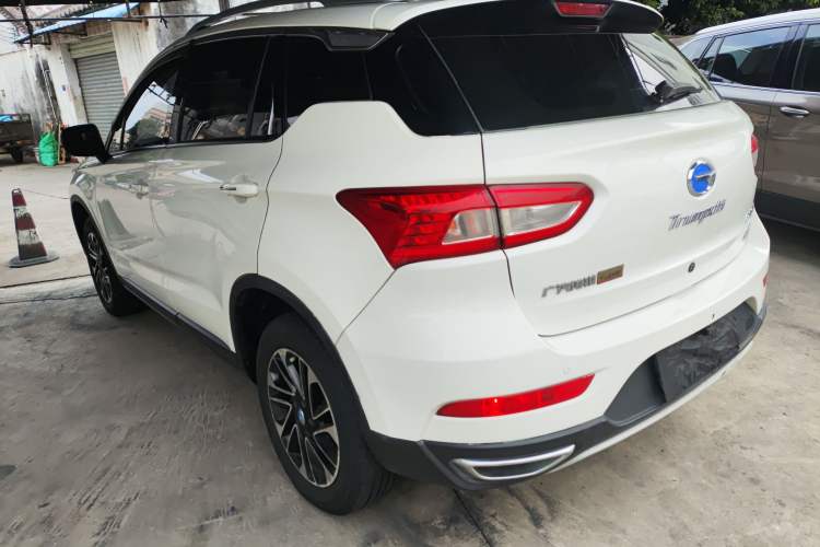 Used GAC Trumpchi GS4 2015 200T Manual Elite Edition Exterior 2