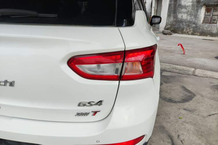 Used GAC Trumpchi GS4 2015 200T Manual Elite Edition Exterior 3