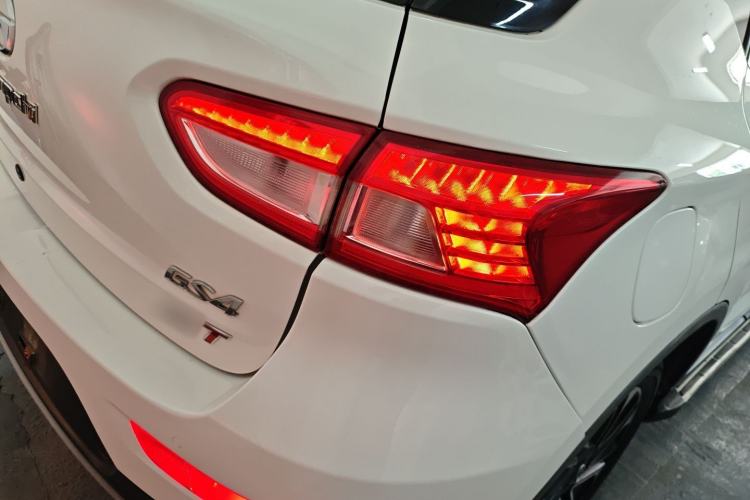 Used GAC Trumpchi GS4 2015 200T Manual Luxury Edition Exterior 3
