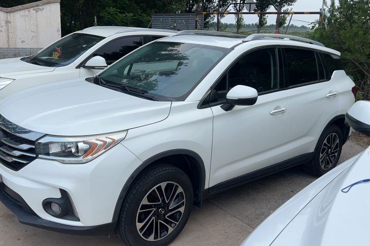 Used GAC Trumpchi GS4 2015 200T Manual Luxury Edition Exterior 6