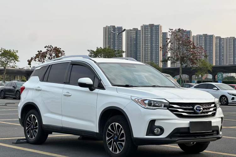 Used GAC Trumpchi GS4 2015 200T Manual Elite Edition Exterior 6