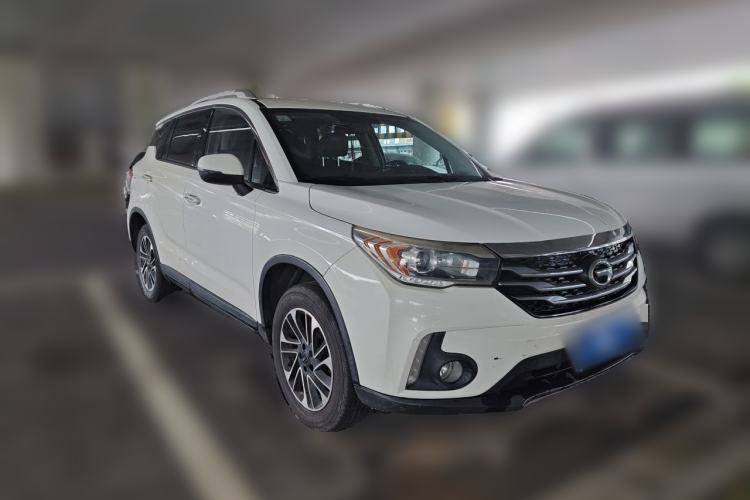 Used GAC Trumpchi GS4 2015 200T Manual Luxury Edition Front Right 45 Deg
