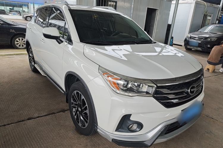 Used GAC Trumpchi GS4 2015 200T Manual Elite Edition Front Right 45 Deg