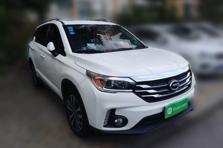 Used GAC Trumpchi GS4 2015 200T G-DCT Luxury Edition Front Right 45 Deg