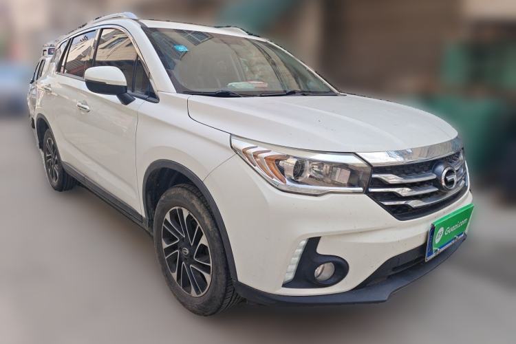 Used GAC Trumpchi GS4 2015 200T Manual Luxury Edition Front Right 45 Deg
