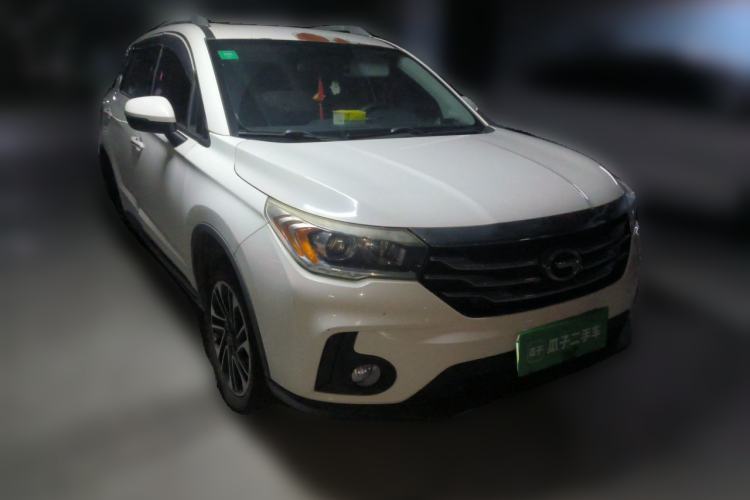 Used GAC Trumpchi GS4 2015 200T Manual Elite Edition Front Right 45 Deg